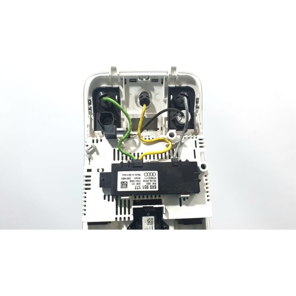 Luz Teto Cortesia Console Central Audi Q3 2015