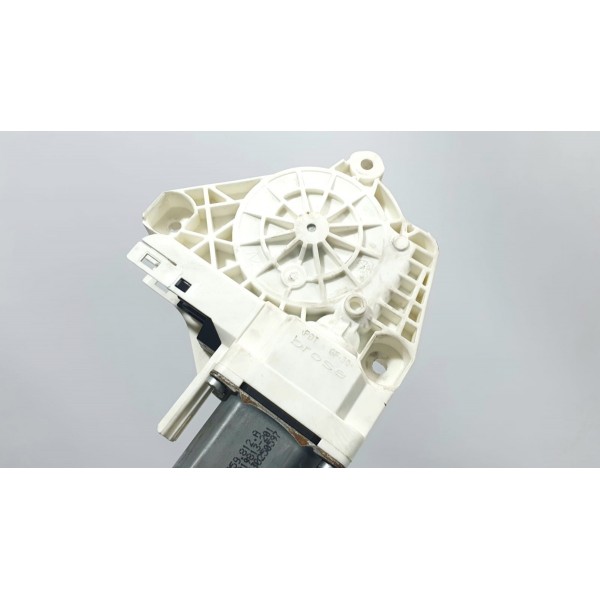 Motor Máquina De Vidro Traseiro Direito Audi Q3 2015