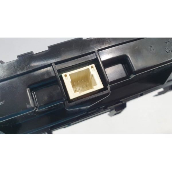 Comandos Botões Ar Condicionado Toyota Prius Hybrid 1.8 2018 Preto