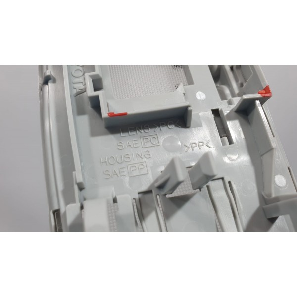 Moldura Lampada Cortesia Teto Toyota Prius Hybrid 1.8 2018