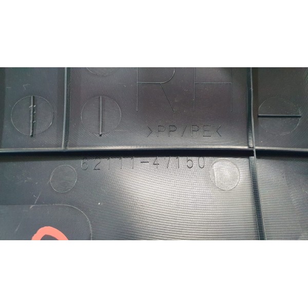 Acabamento Soleira Dianteira Dir Toyota Prius Hybrid  2018