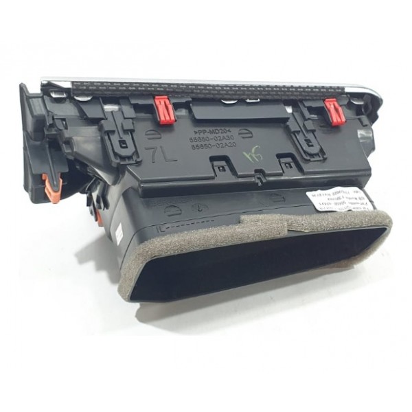 Difusor De Ar Esquerdo Toyota Corolla Cross Xrx Hybrid 2023