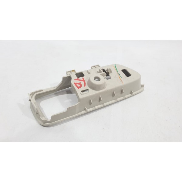 Moldura Maçaneta Interna Porta Traseira Esq Corolla Cross 23 Traseira