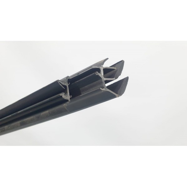 Pestana Borracha Interna Porta Tras Esq Corolla Cross 2023