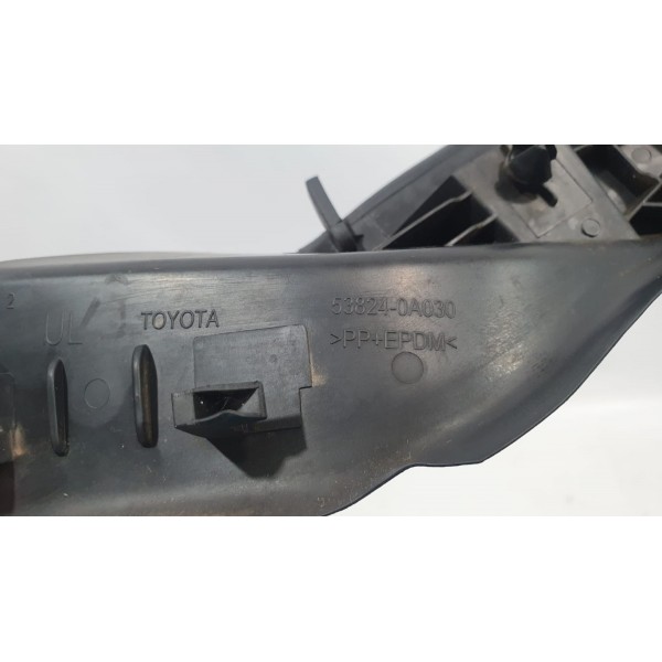 Acabamento Moldura Churrasq.  Esq Toyota Corolla Cross 2023