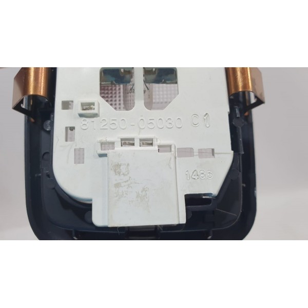 Luz De Teto Traseira Toyota Corolla Cross Xrx Hybrid 2023