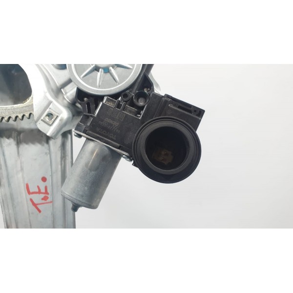 Máquina Vidro Traseira Esquerda Toyota Corolla Cross 2023