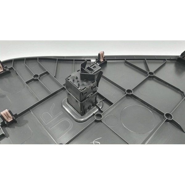 Acabamento Lateral Painel Direito Corolla Cross Xrx 2023