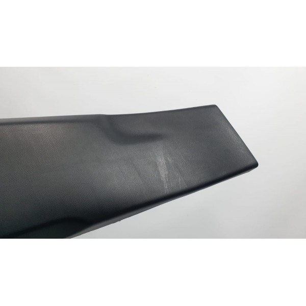 Acabamento Coluna Central Direito Corolla Cross Xrx 2023