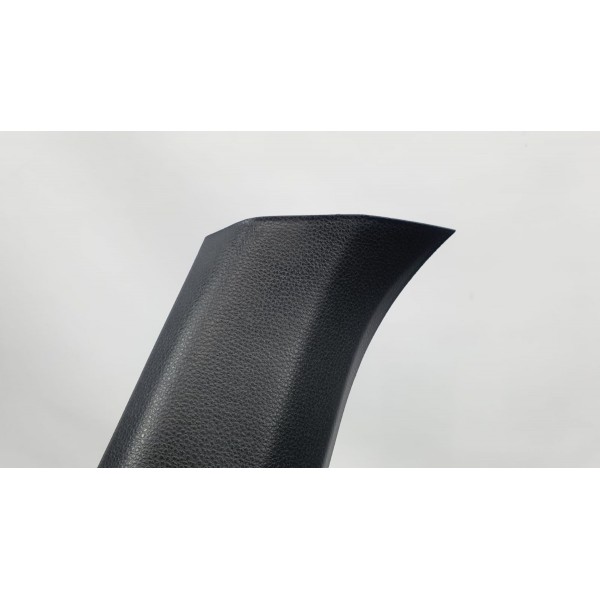 Moldura Tampa L.e. Porta-malas Toyota Corolla Cross Xrx 2023 Preto