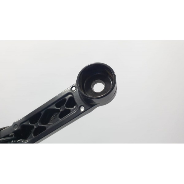 Braço Limpador Direito Toyota Corolla Cross Xrx Hybrido 2023 Direito