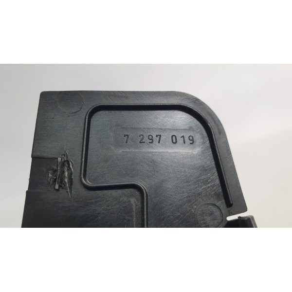 Acabamento Lanterna Traseira Esquerda Bmw 120i F20 2015 Preto