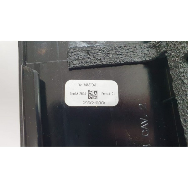 Aplique Coluna Porta Tras Esq Gm Equinox Premier 1.5 2022 Preto