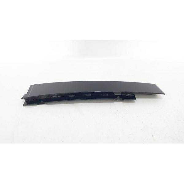 Aplique Coluna Porta Tras Esq Gm Equinox Premier 1.5 2022 Preto