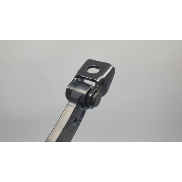 Limitador De Porta Traseira Esquerda Bmw 74467287