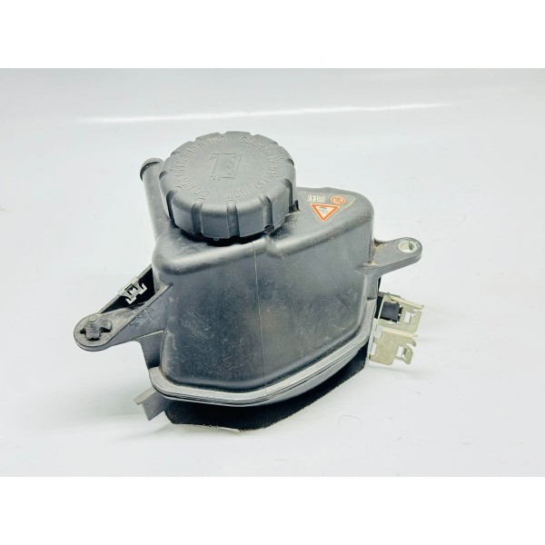 Reservatório Água Mercedes-benz (w205) C180 2017