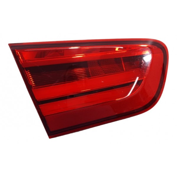 Lanterna Tampa Esquerda Bmw 120i 2016 7359020 Esquerdo Vermelho