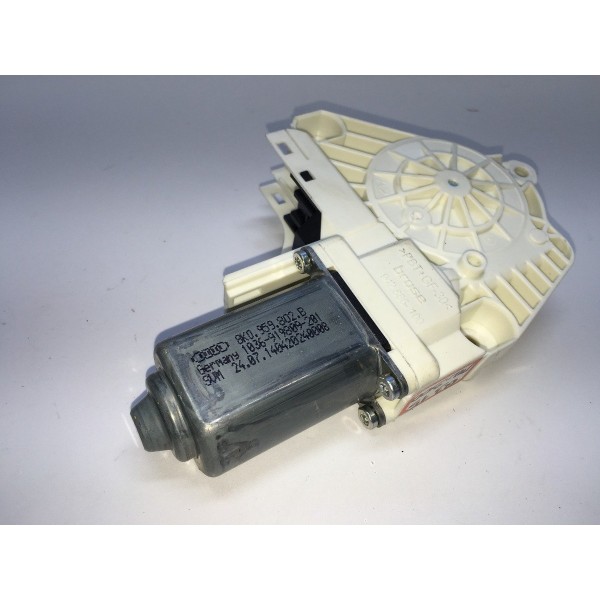 Motor Da Máquina De Vidro Audi Q3 2015 Dianteira Direita