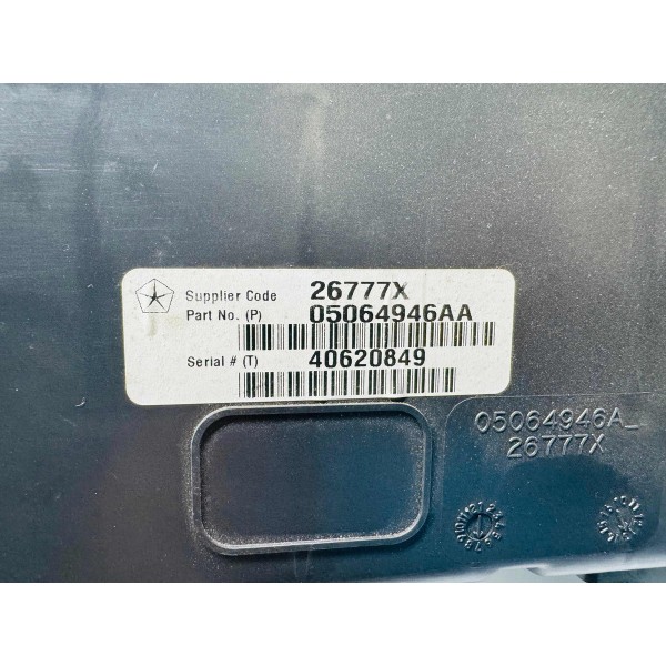 Subwoofer Dodge Journey 2014 05064946aa