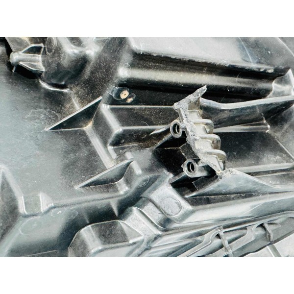 Farol Esquerdo Quebrado Chevrolet Equinox 2023 84949300 Esquerdo