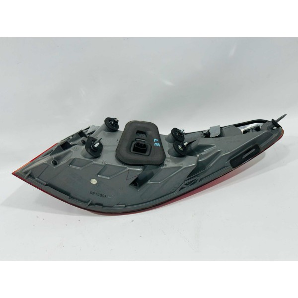 Lanterna Traseira Esquerda Kia Quoris 2016 Esquerdo Vermelho