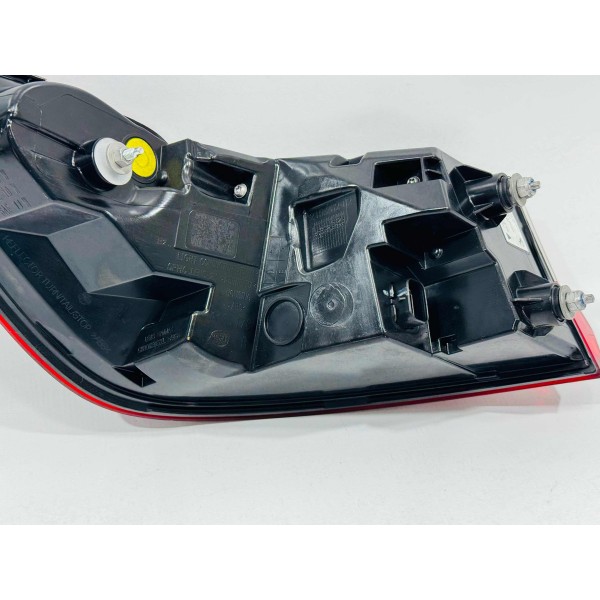 Lanterna Traseira Direita Bmw 320 G20 2021 Direito/passageiro Vermelho
