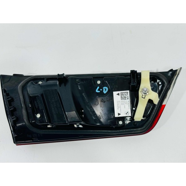 Lanterna Da Tampa Traseira Direita Bmw 320 G20 2021 Direito/passageiro Vermelho E Fume
