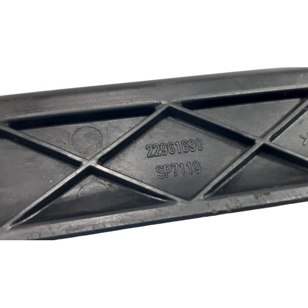 Aleta Entrada De Ar Radiador Chevrolet Equinox Premier 2019