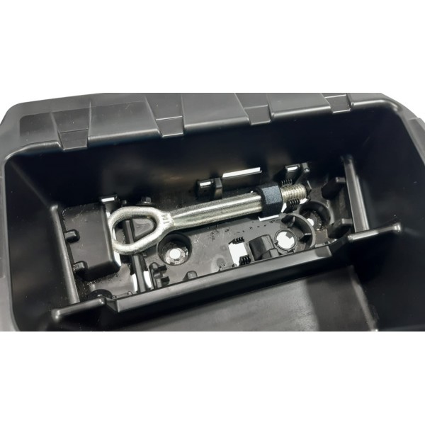 Acabamento C/gancho Reboque Porta-malas Bmw 320i Gp Sport 22