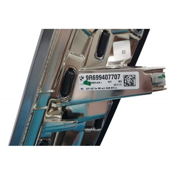 Acabamento Console Central Direito Bmw 320i M Sport 2022