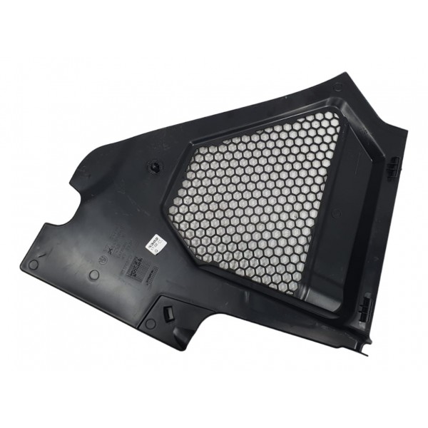 Acabamento Churrasqueira Esquerda Bmw 320i M Sport 2022 Preto