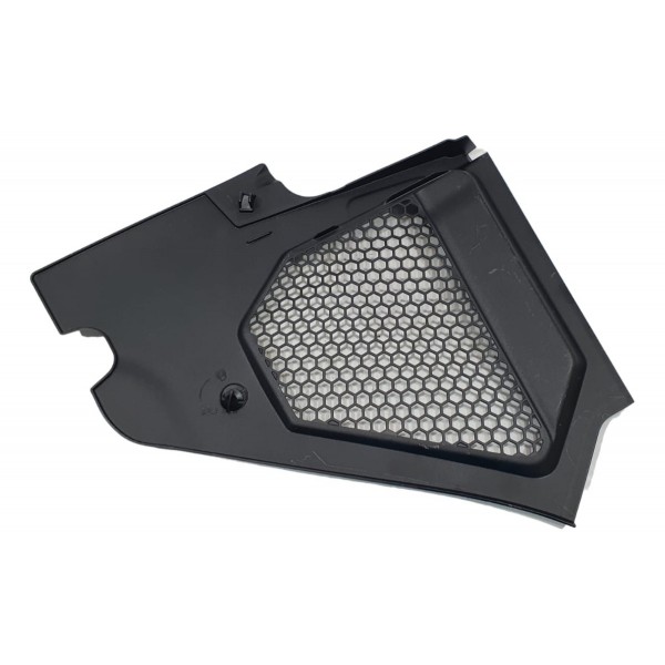 Acabamento Churrasqueira Esquerda Bmw 320i M Sport 2022 Preto