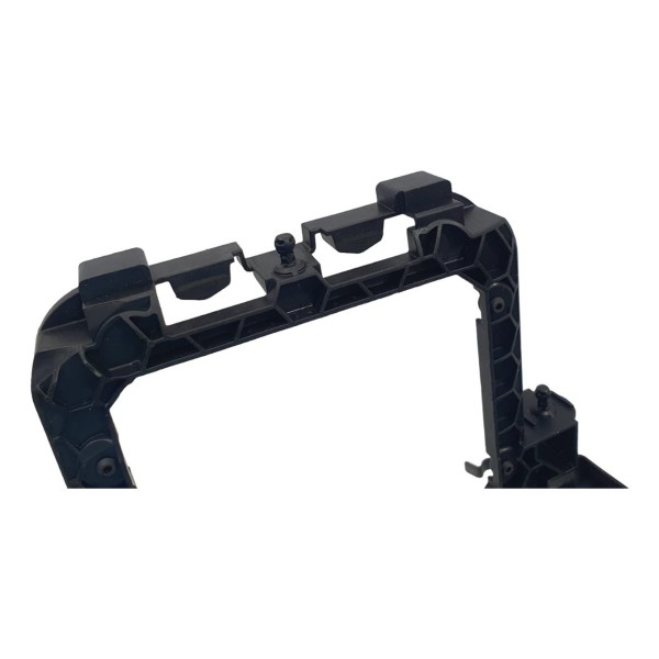 Moldura Suporte Mercedes C180 2016