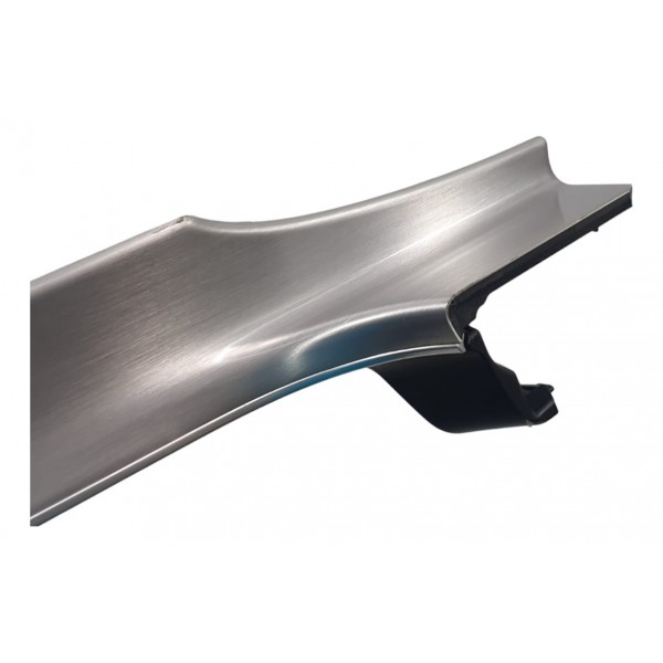 Moldura Acabamento Painel Lado Direito Mercedes C180 2019 Prateado Moldura