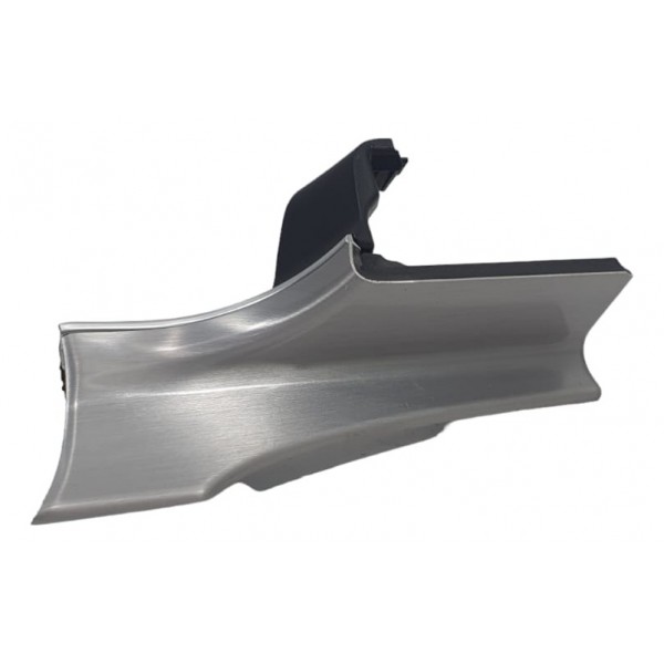 Moldura Acabamento Painel Lado Esquerdo Mercedes C180 2019 Prata Moldura